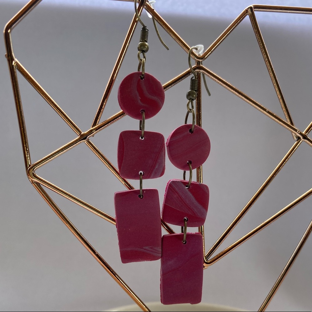 Lightweight earrings